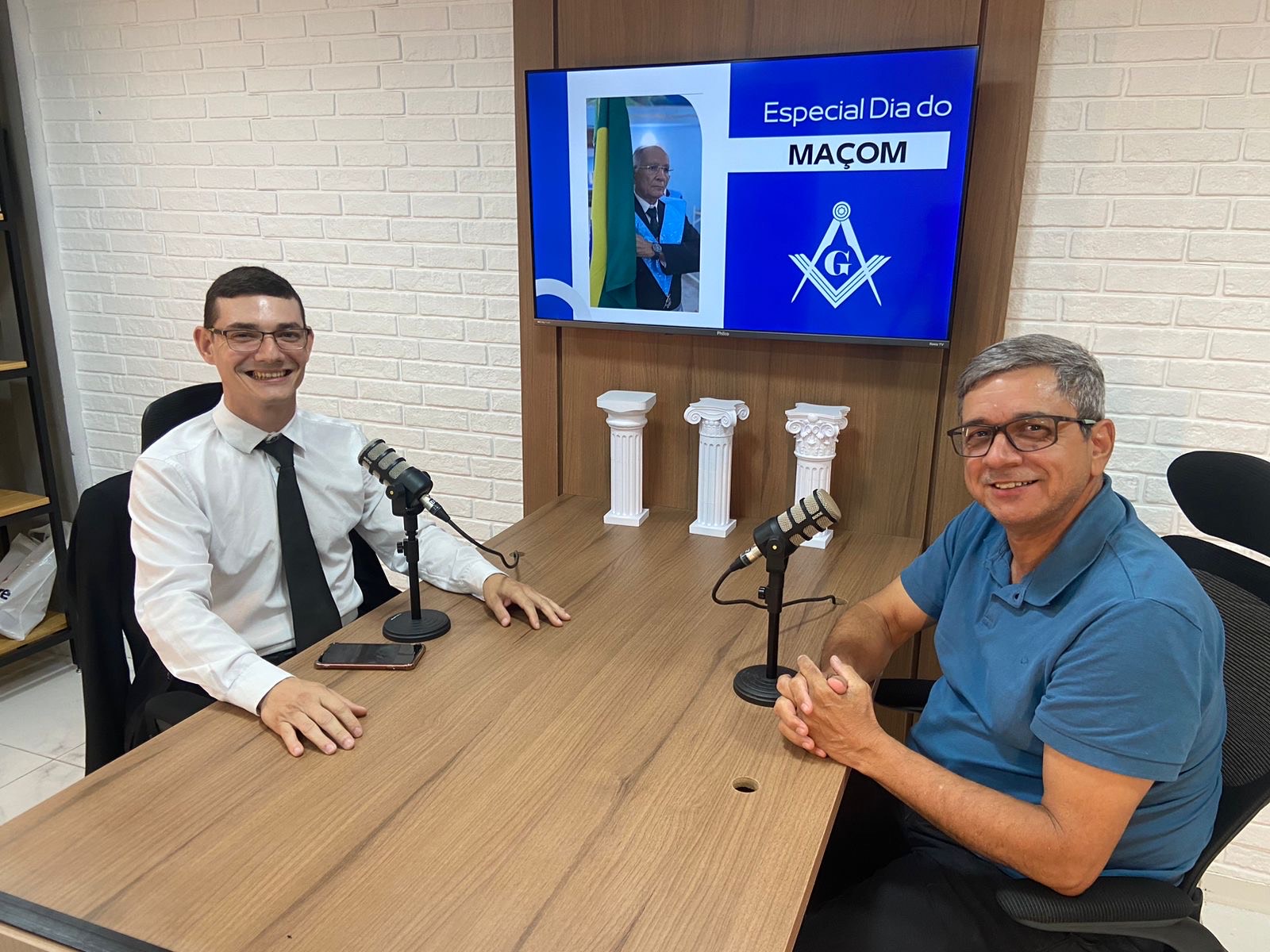 Café Entre Irmãos recebe Gilberto Cantarelli em episódio especial pelo Dia do Maçom