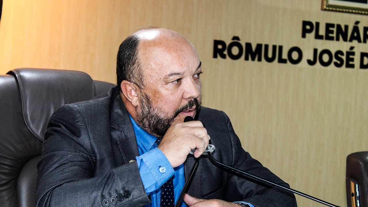 Parlamentares alertam para denúncia de exploração infantil e debatem políticas de atenção à saúde mental para policiais