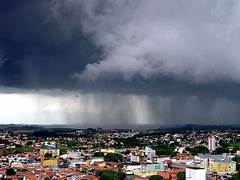 Chuvas de até 50mm estão previstas nas próximas horas em João Pessoa e mais 40 cidades