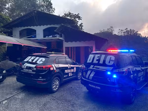 Polícia Civil cumpre mandado em Campina Grande contra suspeitos de ameaçar governador de Santa Catarina