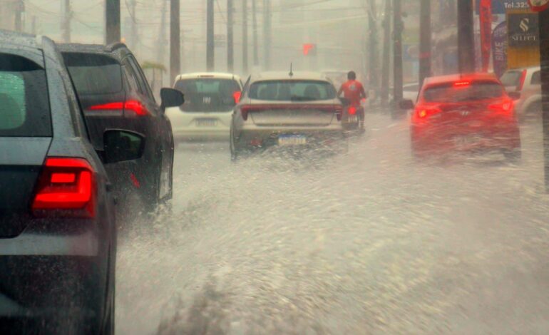 Estado permanece sob risco de alagamentos e ventos fortes, diz Inmet