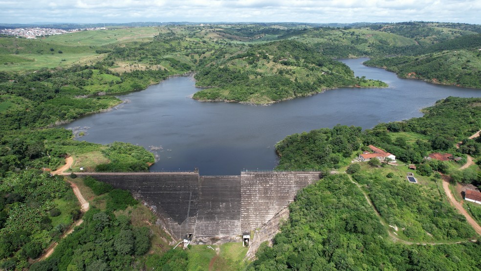 Barragem de Nova Camará passa por reparos após atingir maior volume de água desde reconstrução